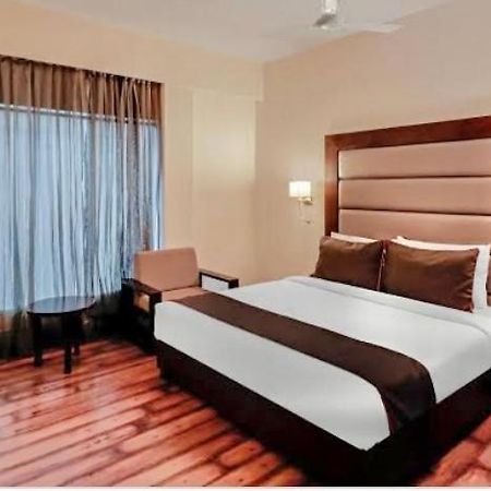 Vedantam Hotell Haridwār Exteriör bild