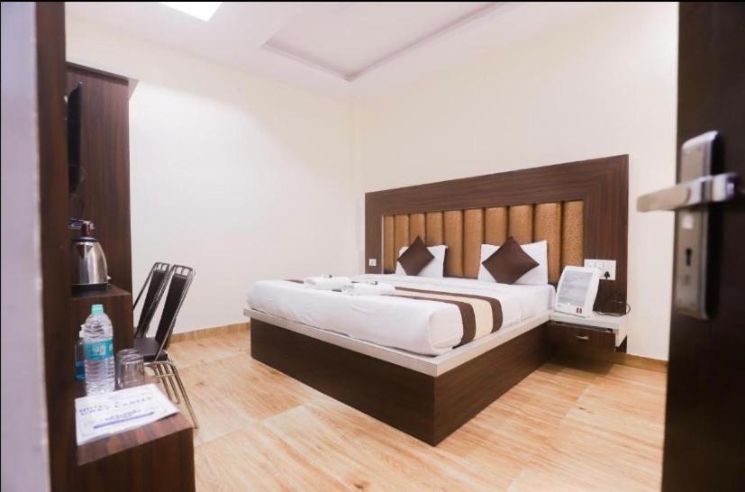 Vedantam Hotell Haridwār Exteriör bild